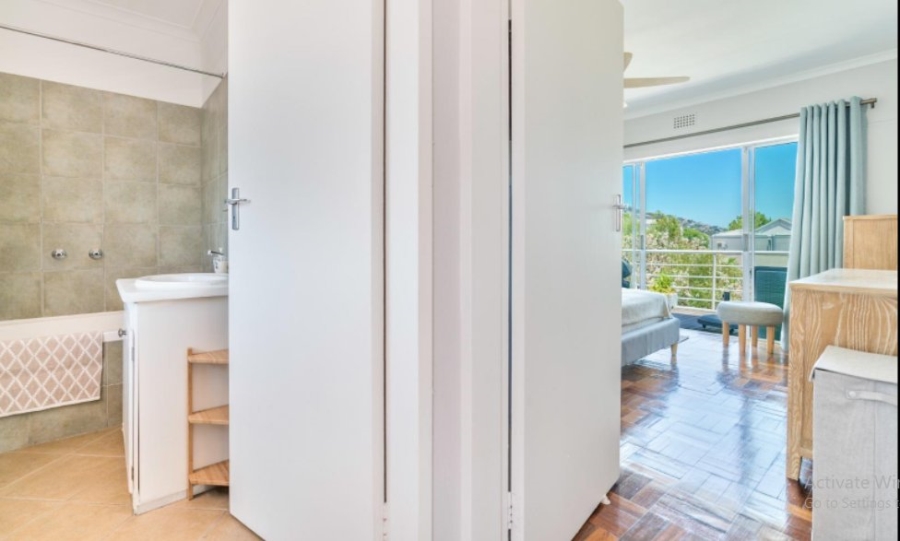 To Let 1 Bedroom Property for Rent in Three Anchor Bay Western Cape